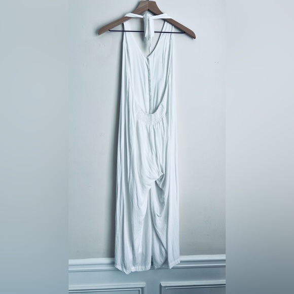 Stolen Hearts white Halter Romper wide leg open back flowy boho summer S - Picture 4 of 11